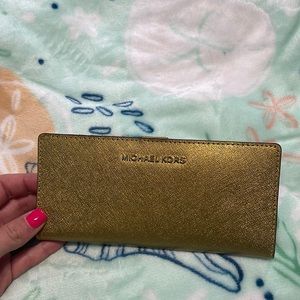 Good Michael Kors Wallet